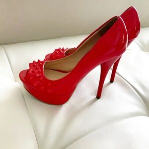 Rue21 "Petrona" Spiked Peeptoe Pumps